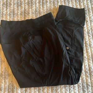 Lululemon EUC Black size 12 Dance Studio cropped pants.